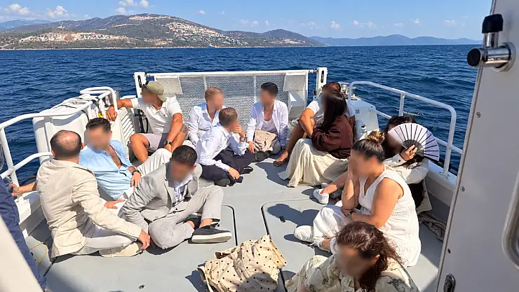 Şık Giyinerek Dikkat Çekmemeye Çalışan 14 Düzensiz Göçmen Yakalandı 1 milas ta sik giyinerek dikkat 1790148902 WSo3mh