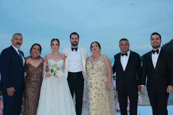 Sezai- Zühre Sağlam çiftine Görkemli Düğün 6 saglam8