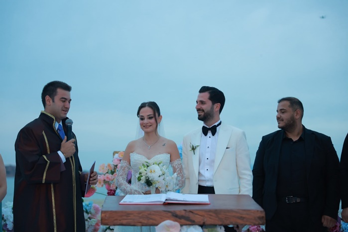 Sezai- Zühre Sağlam çiftine Görkemli Düğün 4 saglam9