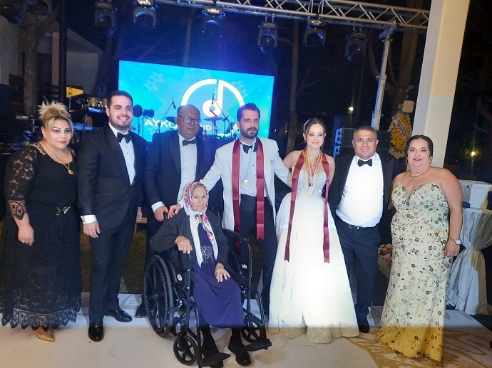Sezai- Zühre Sağlam çiftine Görkemli Düğün 15 sg18