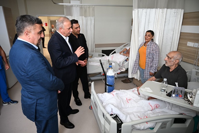 METE VE ERGENE HASTALARI TEK TEK DİNLEDİ: “YATIRIMI YAPTIK, HİZMETİN DE TAKİPÇİSİYİZ 21 598547