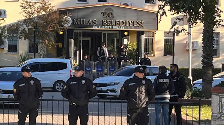 Valilikten Milas Belediye Operasyonun Açıklaması 2 images 1 3