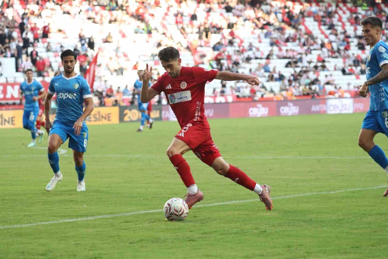 Bodrum Fk Antalya'dan 3 puan aldı 3 trendyol 1 lig antalyaspor 1 bodrum fk 2 9ba00b27ef91