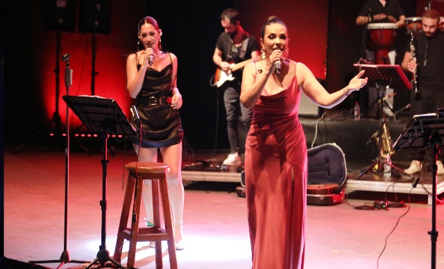 Ücretsiz Halk Konserlerinin Ilkinde Yeşim Salkım Ve Bade Derinöz Sahne Aldı. 20 210720211522304129919 2