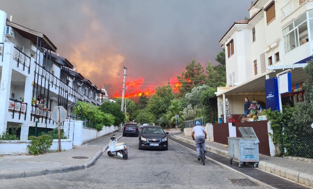 Marmaris'te Orman Yangını 1 290720210828195497716 1