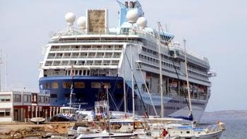 Bodrum'a Gelen Iki Yolcu Gemisi Esnafın Yüzünü Güldürdü 1 5b03e6c6eb10bb34e815f48d 1