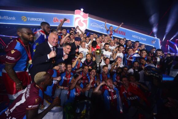 Şampiyon Trabzonspor Kupasına Kavuştu 15 628011a716557412944d7bef e1652569121253