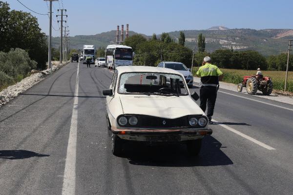 Otomobilin Çarptığı Yaşlı Adam Öldü 1 879132f06b2e589c4e48c0dbbe3e56dc