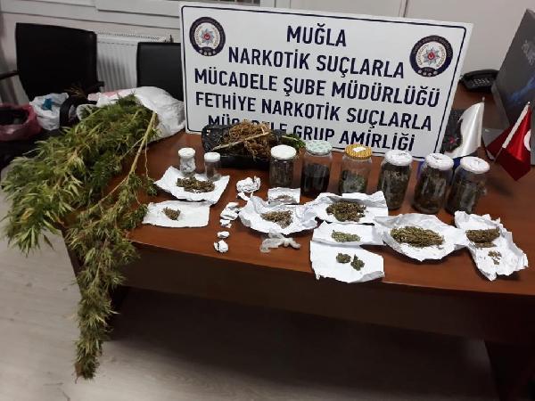 Uyuşturucuyu Çocuk Parkına Gömmüş 1 9f848bf4296ace261df9e6832704f367
