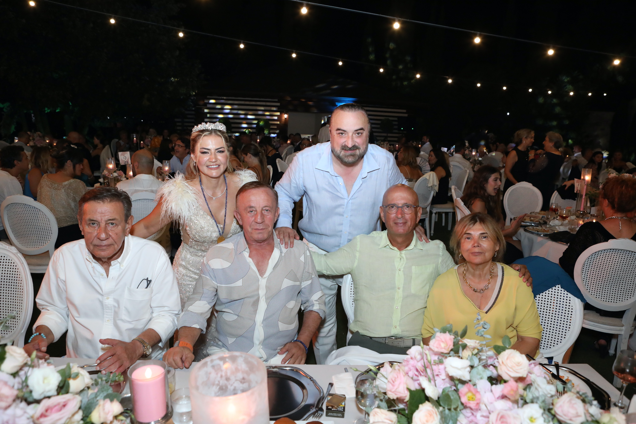 Ali Ağaoğlu 25 Yıl Sonra Yeniden Evlenen Çifti Yalnız Bırakmadı 1 ALI AGAOGLU