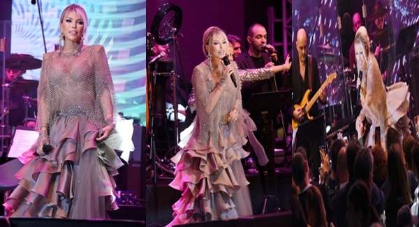 Ajda Pekkan bayramda Titanic Deluxe Bodrumda sevenlerini costurdu