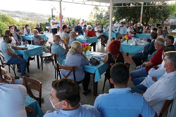 Başkan Aras Gündoğan'da Bulunan Si̇te Yöneti̇ci̇leri̇yle Bi̇r Araya Geldi̇ 18 BAsKAN ARAS GuNDOgANDA BULUNAN SiTE YoNETiCiLERiYLE BiR ARAYA GELDi 10