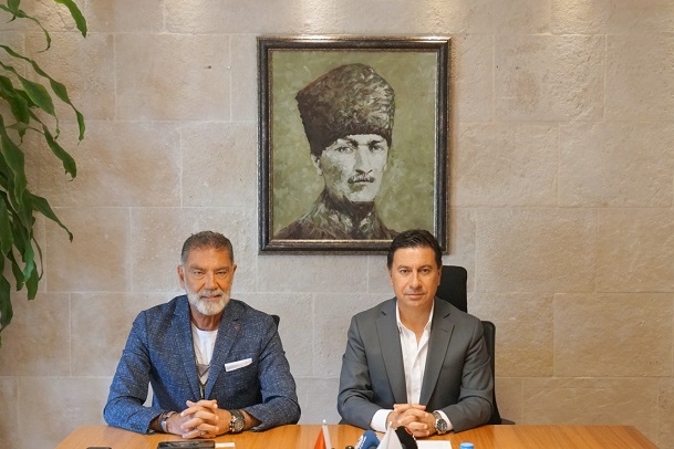Bodrum ‘Her Nota Bi̇r Fi̇dan’ Konseri̇ İle Yaralarini Saracak 17 BODRUM HER NOTA BIR FIDAN KONSERI ILE YARALARINI SARACAK2