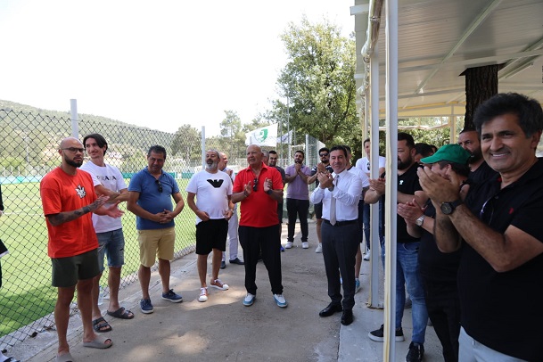 Pazar Gününü Bekli̇yor 20 BODRUM NEFESINI TUTTU PAZAR GUNUNU BEKLIYOR 2
