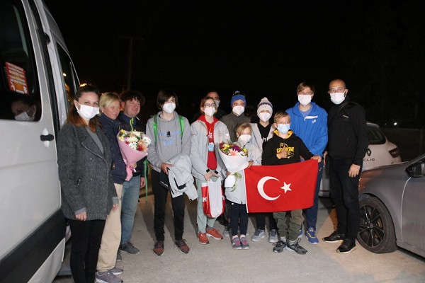 Bodrum, Ukraynali Sporculara Kucak Açti 14 BODRUM UKRAYNALI SPORCULARA KUCAK ACTI 1