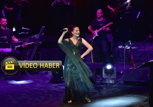 Candan Erçetin Bodrum'da Sahne Aldı 10 Candan Ercetin 6