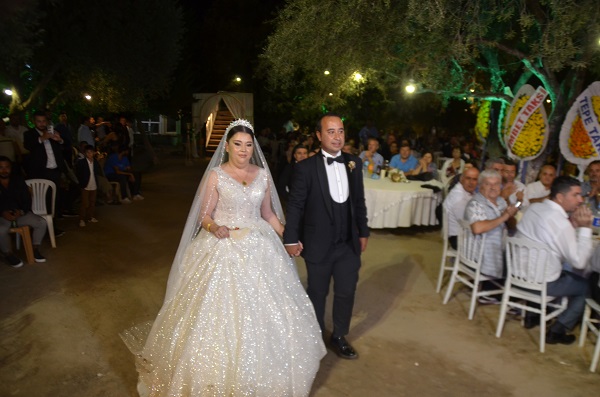 Bayramoğlu Kablı'dan Kızına Şanlı Şöhretli Düğün 4 DSC 2265