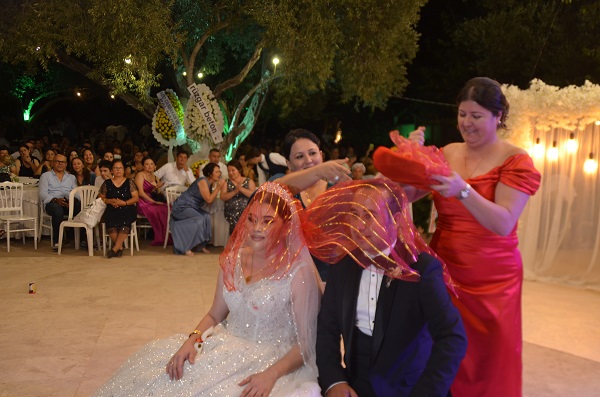 Bayramoğlu Kablı'dan Kızına Şanlı Şöhretli Düğün 16 DSC 2325 1