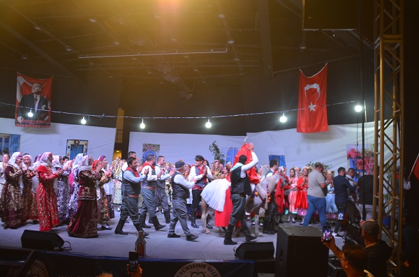 Bodrum Düğünü”Yoğun Ilgi Gördü 1 DSC 8511
