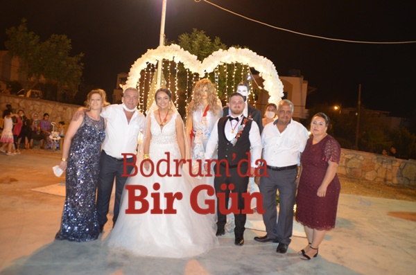 Takılar Gelin- Damat Yerine Cansız Mankenlere Takıldı , Sosyal Mesafeli Horon Oynandı 1 DSC 8858