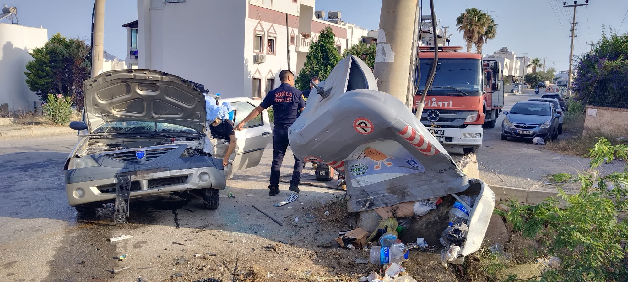Otomobil Beton Direğe Çarptı 1 Ölü 1 Yaralı 1 IMG 20230626 WA0031
