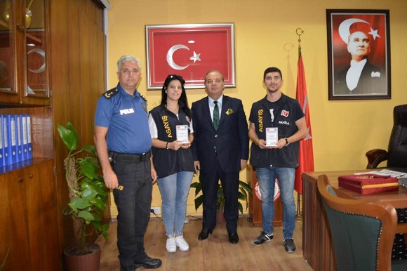 Kaymakam Başarılı Polisleri Ödüllendirdi 1