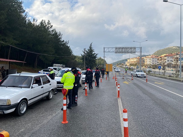 Mentese ‘de Yogun Guvenlik Kontrolleri 1