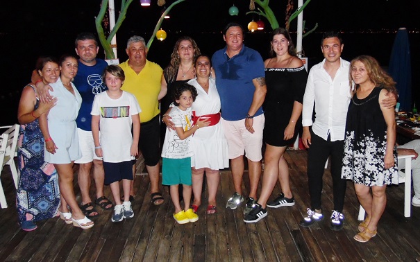İnanç Karaduman Nikay Kıydı 20 Nazlı Ebru Erden Egehan Pak Fedai Dilek Selvili Nilgün Mesut Atlas Arda İnanç Karaduman Cemile Yanar.