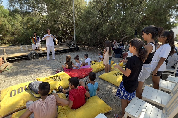 “Tabanları Yağlamak” Gümüşlük’te Sahnelendi 14 Tabanlari yaglamak 06