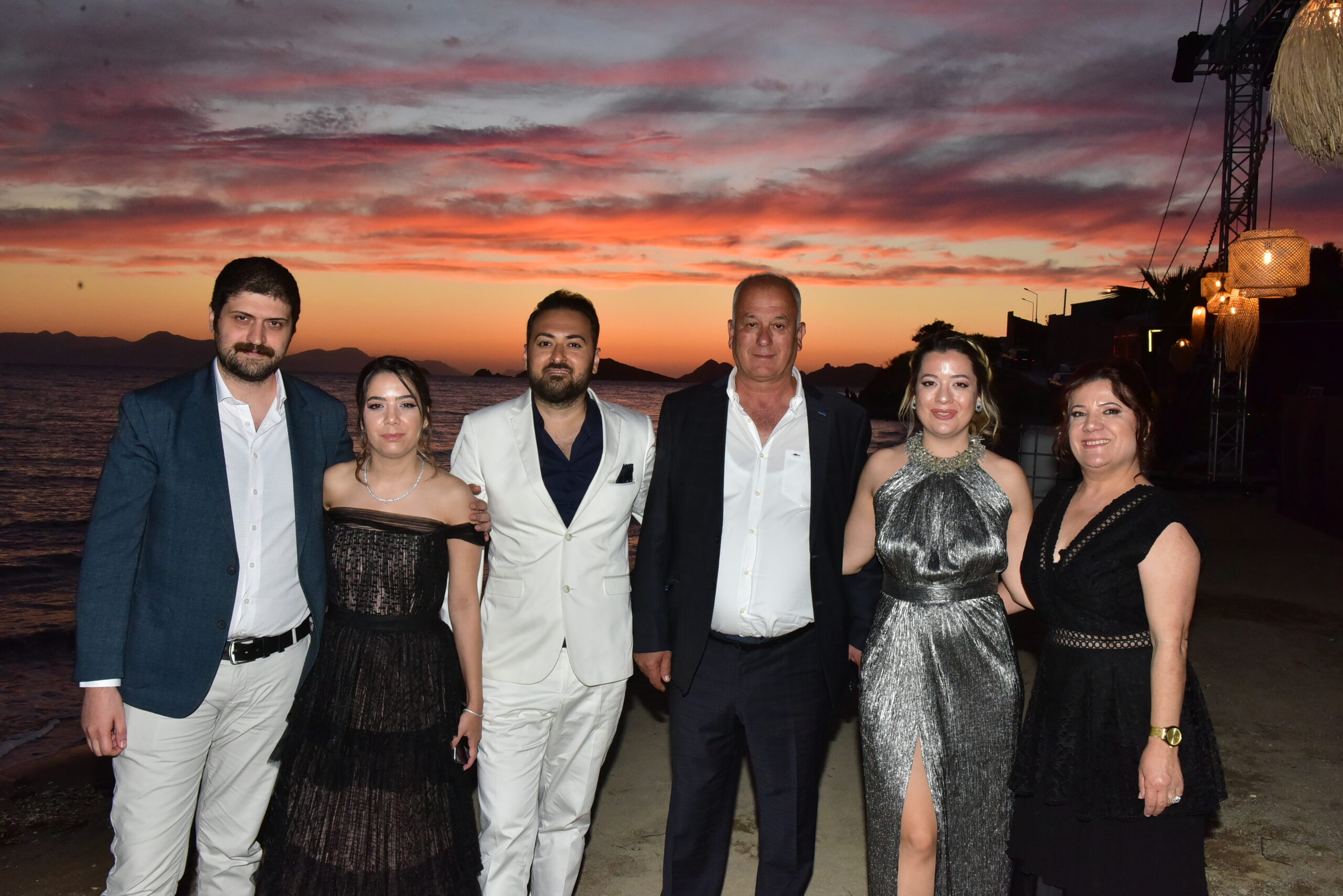 Rammos Hotel Görkemli Ve Şanlı Açılış Ile Yapıldı 4 Taylan Gulsah Sacli Tolga Yildirim Bekir Mandalinci Gulendam Yildirim Aytac Mandalinci scaled