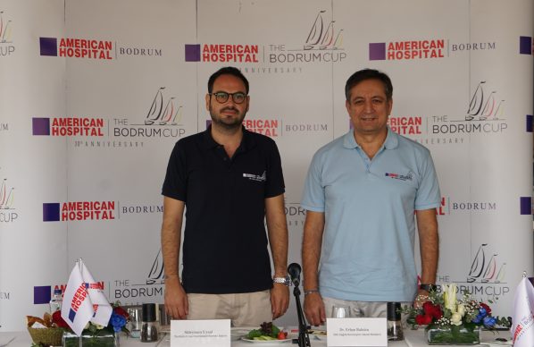 The Bodrum Cup Organizasyon Komitesi Başkanı Süleyman Uysal VKV Sağlık Kuruluşları Genel Müdürü Dr. Erhan Bulutcu e1540219386859