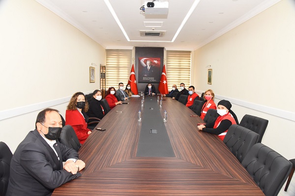 Kızılay Şube Başkanlarından Vali Orhan Tavlı’ya Ziyaret 1 WhatsApp Image 2021 02 10 at 13.03.15