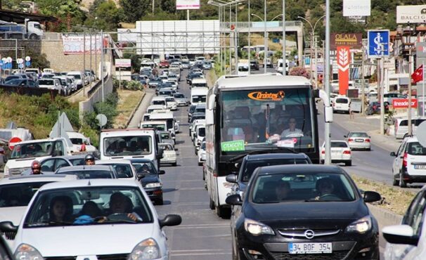 Muğla'da Trafiğe Kayıtlı Araç Sayısı 547 Bin 119 Ulaştı 17 bodrumda trafik kilit h14085 b9e5c e1632301488767
