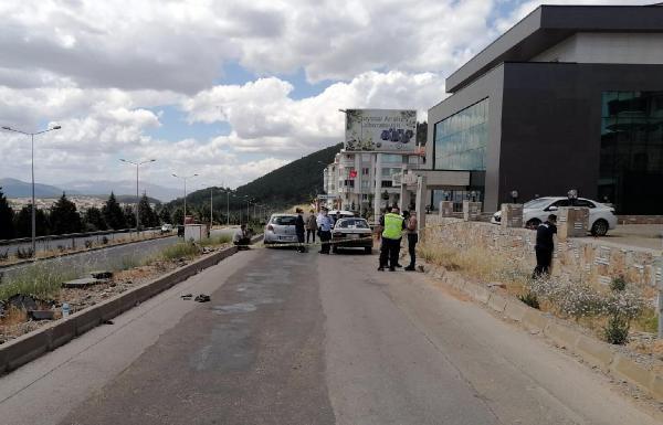Boşanma Aşamasında Olduğu Eşinin Amcasını Silahla Yaraladı, Kardeşini Darbetti 8 bosanma asamasindaki esinin amcasini tabancay 2 14148082 o