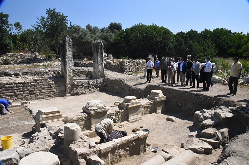 Stratonikeia; Kültür Varlıklarımızı Turizmin Hizmetine Sunmaya Hazırlanıyor 1 bsn 44