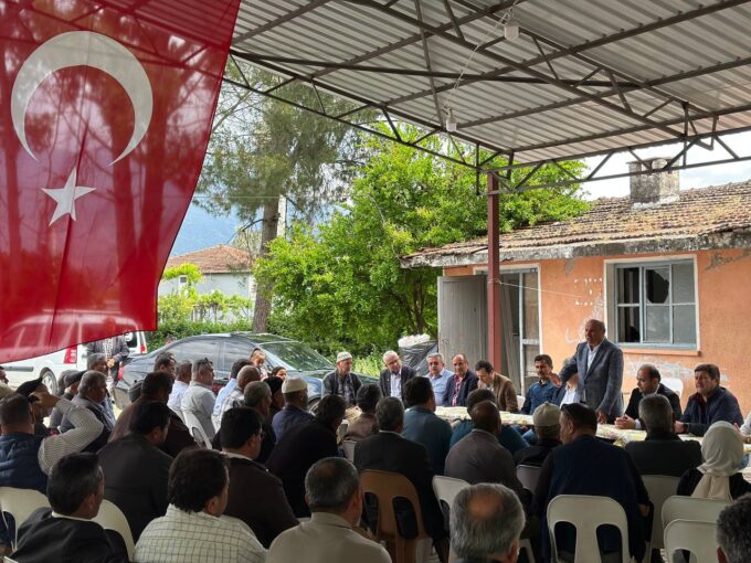 Seçi̇m Çalişmalarini Yoğun Tempoda Sürdürüyor 5 e1d9b847 57ff 4c60 9f42 a4e7a44dde08 e1683623083137