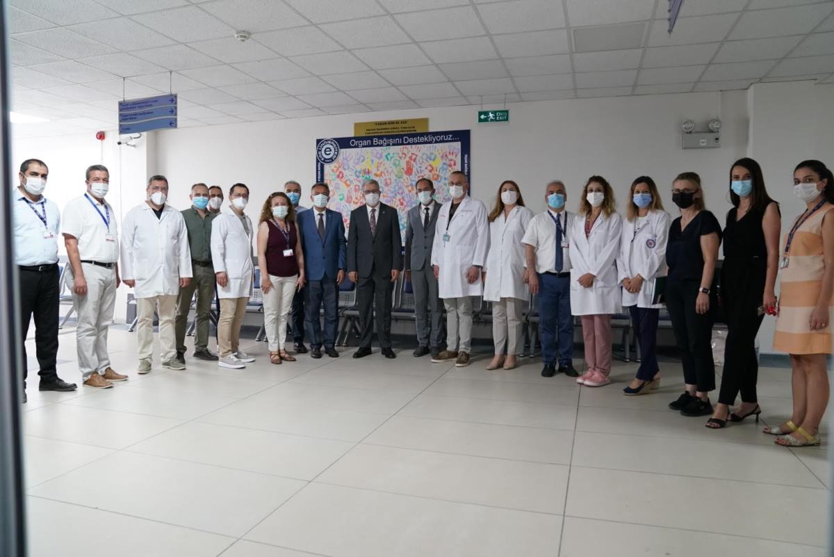 ege de 50 kisilik ekip ayni anda 4 organ nakli 14224348 3013 amp