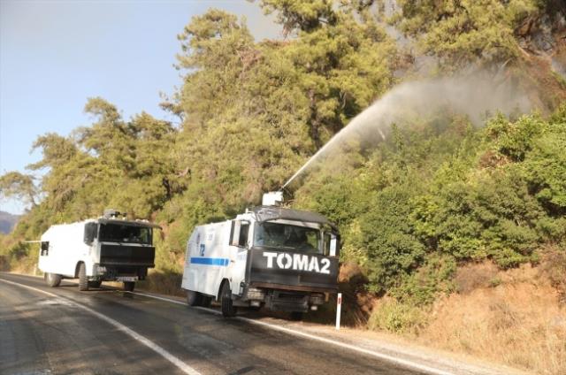 Emniyet, Antalya Ve Muğla'daki Yangın Söndürme Çalışmalarına 112 Toma Ile Destek Veriyor 7 emniyet antalya ve mugla daki yangin sondurme 14306139 5975 m