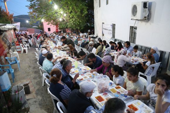 ilk iftar comlekcide yapildi 7 e1526550739758