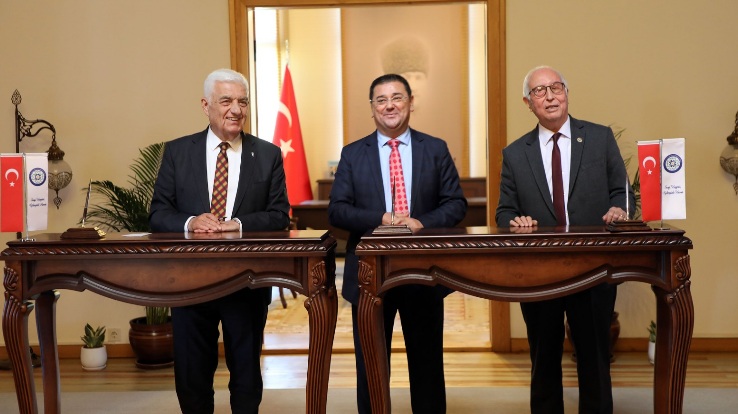 900 Üreticiye Ücretsiz Hayvan Yemi” 2 images.jpeg 1 48