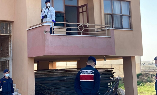 24 Yaşındaki Genç Kız Iple Asılı Halde Ölü Bulundu 13 iple asili 4871848 1