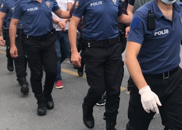 istanbul da 2 suc orgutune operasyon 31 gozalti h68630 4fb89