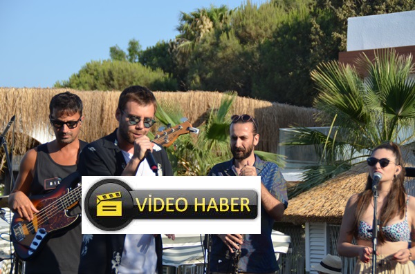 Murat Dalkılıç Miya Beach'te Sahne Aldı 19 murat dalkilic bodrum konser