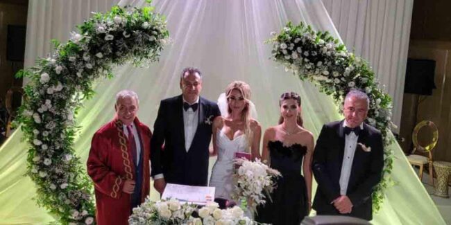 petek dincoz nida buyukbayraktar evlendiler 15181476 7736 amp e1660731550270
