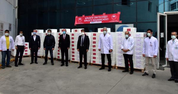 'Siz Bizim Her Şeyimizsiniz' Sloganıyla Sağlıkçılara 20 Ton Balık 13 siz bizim her seyimizsiniz sloganiyla saglikc 14112703 o
