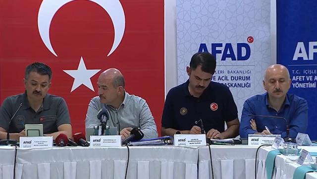 Tarım Ve Orman Bakanı Pakdemirli: Şu Anda Yerleşim Yerlerini Tehdit Eden Bir Yangın Yok 3 son dakika orman yanginlariyla mucadelede son 14317933 4826 o