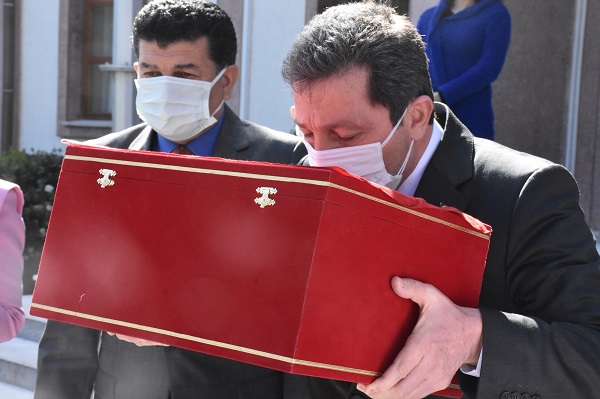 “Anadolu Gönül Yolu 81 Genç 81 Bayrak” Projesinin Ay Yıldızlı Bayrakları Muğla’dan Yola Çıktı 4 vlk 04 1