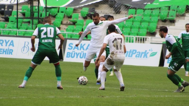 Bodrumspor Kendine Geldi Sakaryaspor'u 6-2 Yendi 11 whatsapp image 2020 11 11 at 135545 1605092201.jpeg